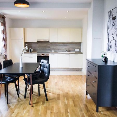 Darebell Designerapartments Schlossparkgasse Вена Экстерьер фото